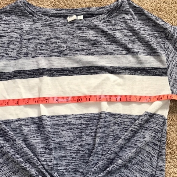 NWT! Gap Size S asymmetrical tie knot sweater - Picture 8 of 8